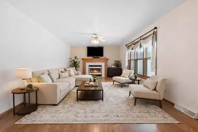 2640 Soman Court, Green Bay, WI 54311 - Photo 2