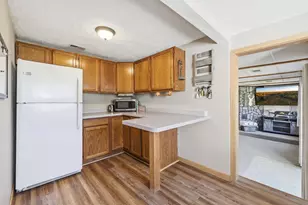 2927 Shorewood Dr, Oshkosh, WI 54901 - Photo 16