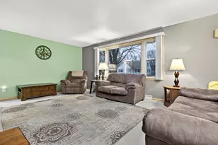 154 N Lark St, Oshkosh, WI 54902 - Photo 4