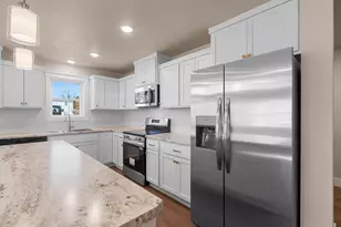 422 4th St, Green Bay, WI 54303 - Photo 28