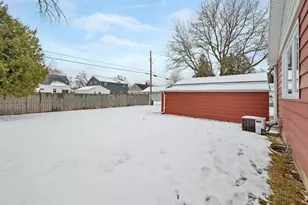 915 Colonial Ave, Green Bay, WI 54304 - Photo 48