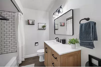 915 Colonial Avenue, Green Bay, WI 54304 - Photo 20