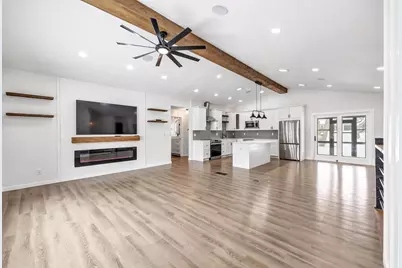 1091 Circle Drive, Green Bay, WI 54313 - Photo 2