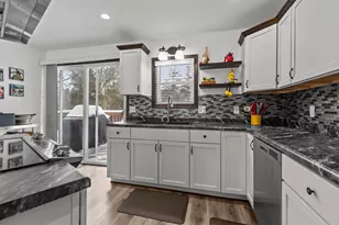 801 Oak St, Shawano, WI 54166 - Photo 12