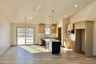 1470 Birch Hill Ln, Shawano, WI 54166 - Photo 4