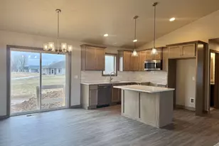 1480 Birch Hill Ln, Shawano, WI 54166 - Photo 2