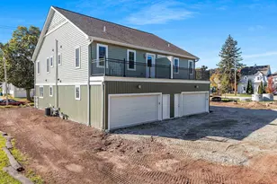 418 4th St, Green Bay, WI 54303 - Photo 4