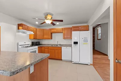 229 W Pine Street, Denmark, WI 54208 - Photo 8