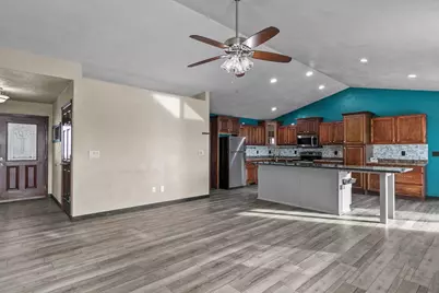 2041 Foxland Street, Kaukauna, WI 54130 - Photo 14