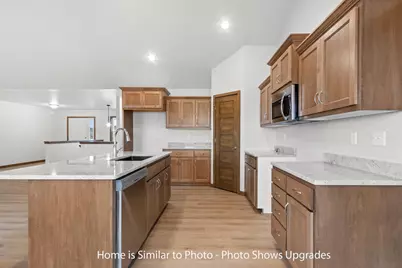 1711 Betty Jean Lane, Green Bay, WI 54313 - Photo 12