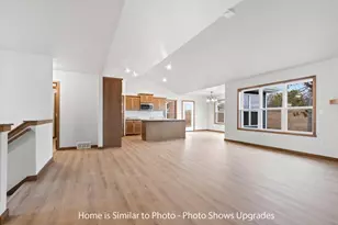 1711 Betty Jean Ln, Green Bay, WI 54313 - Photo 8