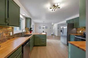 2131 Doran St, Oconto, WI 54153 - Photo 4