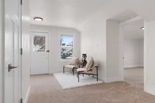 611 E Pacific St, Appleton, WI 54911 - Photo 26