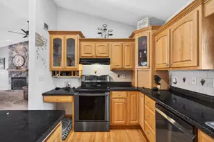 N549 Robinhood Dr, Sherwood, WI 54169 - Photo 8