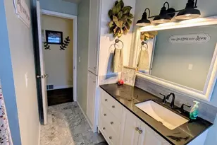 328 E Main St, Hilbert, WI 54129 - Photo 20