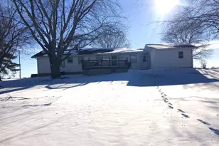 328 E Main St, Hilbert, WI 54129 - Photo 48