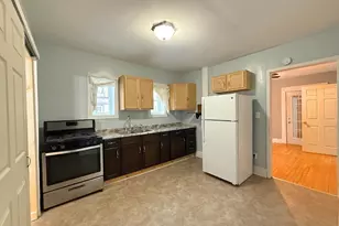 843 Bismarck Ave, Oshkosh, WI 54902 - Photo 4