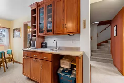 636 E St Joseph Street, Green Bay, WI 54301 - Photo 10