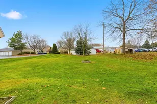 609 W Scott St, Fond du Lac, WI 54937 - Photo 32