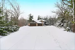 2458 Copper Ln, Green Bay, WI 54311 - Photo 8