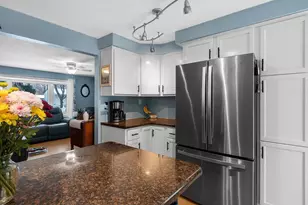 335 Conover Dr, Green Bay, WI 54303 - Photo 12