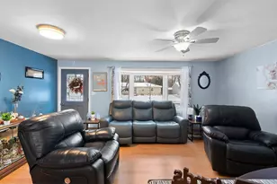 335 Conover Dr, Green Bay, WI 54303 - Photo 8