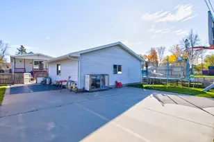 4309 10th St, Menominee, MI 49858 - Photo 52
