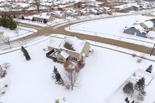 4620 N Lightning Dr, Appleton, WI 54913 - Photo 4