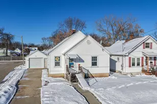 1202 12th Ave, Green Bay, WI 54304 - Photo 2