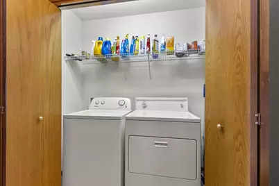 215 Lake Pointe Drive, Oshkosh, WI 54904 - Photo 12