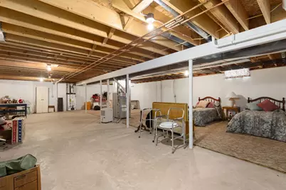 215 Lake Pointe Drive, Oshkosh, WI 54904 - Photo 18