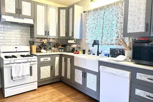 306 N Hubbard St, Horicon, WI 53032 - Photo 2