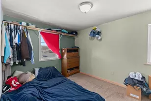 1897 E Newberry St, Appleton, WI 54915 - Photo 18