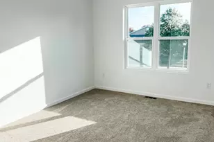 250 N Bell St, Fond du Lac, WI 54935 - Photo 14