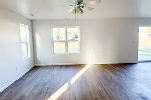 250 N Bell St, Fond du Lac, WI 54935 - Photo 6