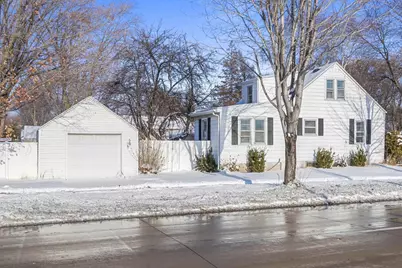 1844 11th Avenue, Green Bay, WI 54304 - Photo 2