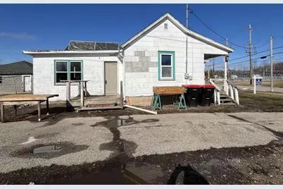 109 N Richmond Street, Gillett, WI 54124 - Photo 2