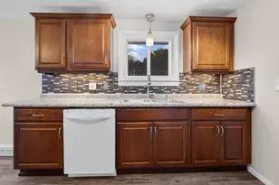 3262 Evergreen Ave, Green Bay, WI 54313 - Photo 12