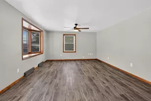 3262 Evergreen Ave, Green Bay, WI 54313 - Photo 8