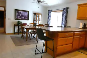 2356 Deer Prairie Dr, Neenah, WI 54956 - Photo 8