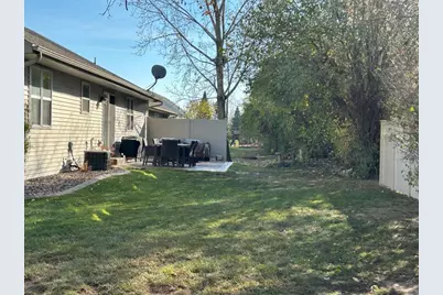 2356 Deer Prairie Drive, Neenah, WI 54956 - Photo 26