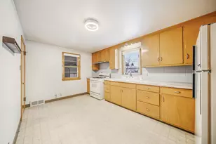 461 Oaklawn Ave, Green Bay, WI 54304 - Photo 10