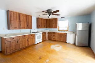 259 N Washington St, Oconto Falls, WI 54154 - Photo 6