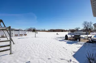 3200 S Huckleberry Ln, Appleton, WI 54915 - Photo 28