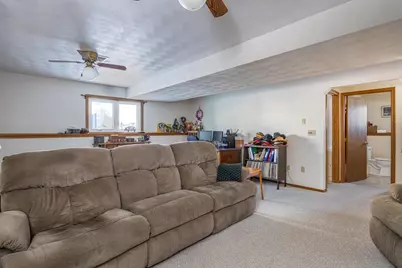 3200 S Huckleberry Lane, Appleton, WI 54915 - Photo 14