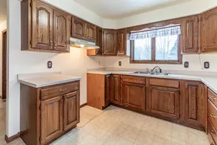 N5558 County Rd W, New London, WI 54961 - Photo 10