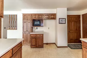 N5558 County Rd W, New London, WI 54961 - Photo 8