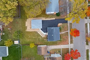 1322 W 5th Ave, Oshkosh, WI 54902 - Photo 16