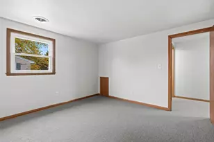 1322 W 5th Ave, Oshkosh, WI 54902 - Photo 58