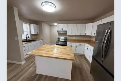 412 N Hickory Street, Fond du Lac, WI 54935 - Photo 4